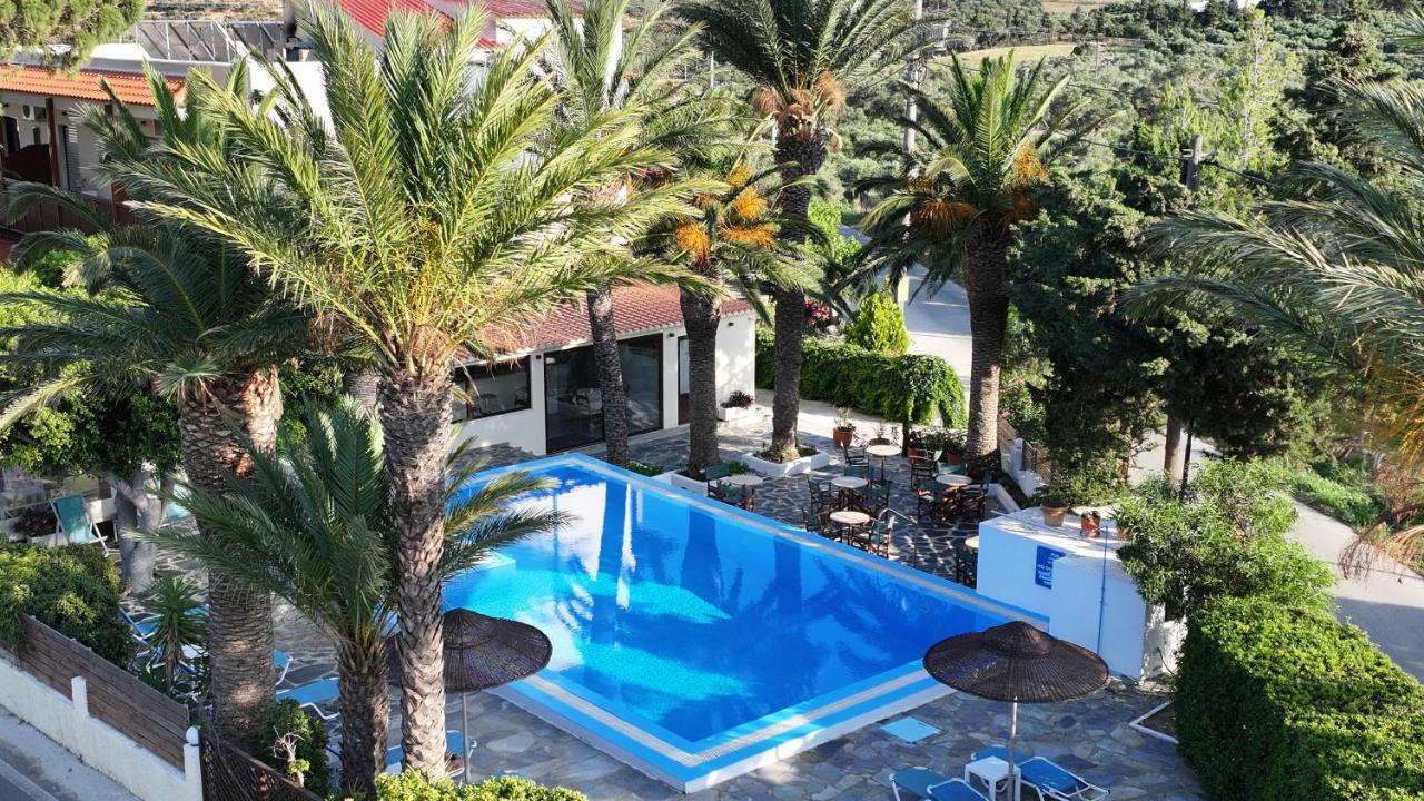 Oasis Apartments & Rooms Плакиас Экстерьер фото
