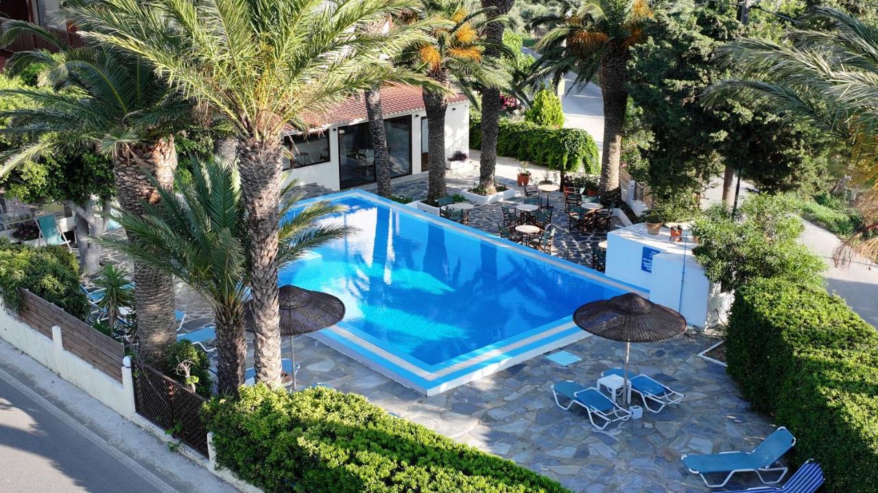 Oasis Apartments & Rooms Плакиас Экстерьер фото