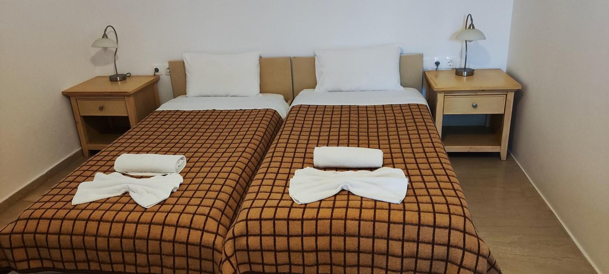 Oasis Apartments & Rooms Плакиас Экстерьер фото